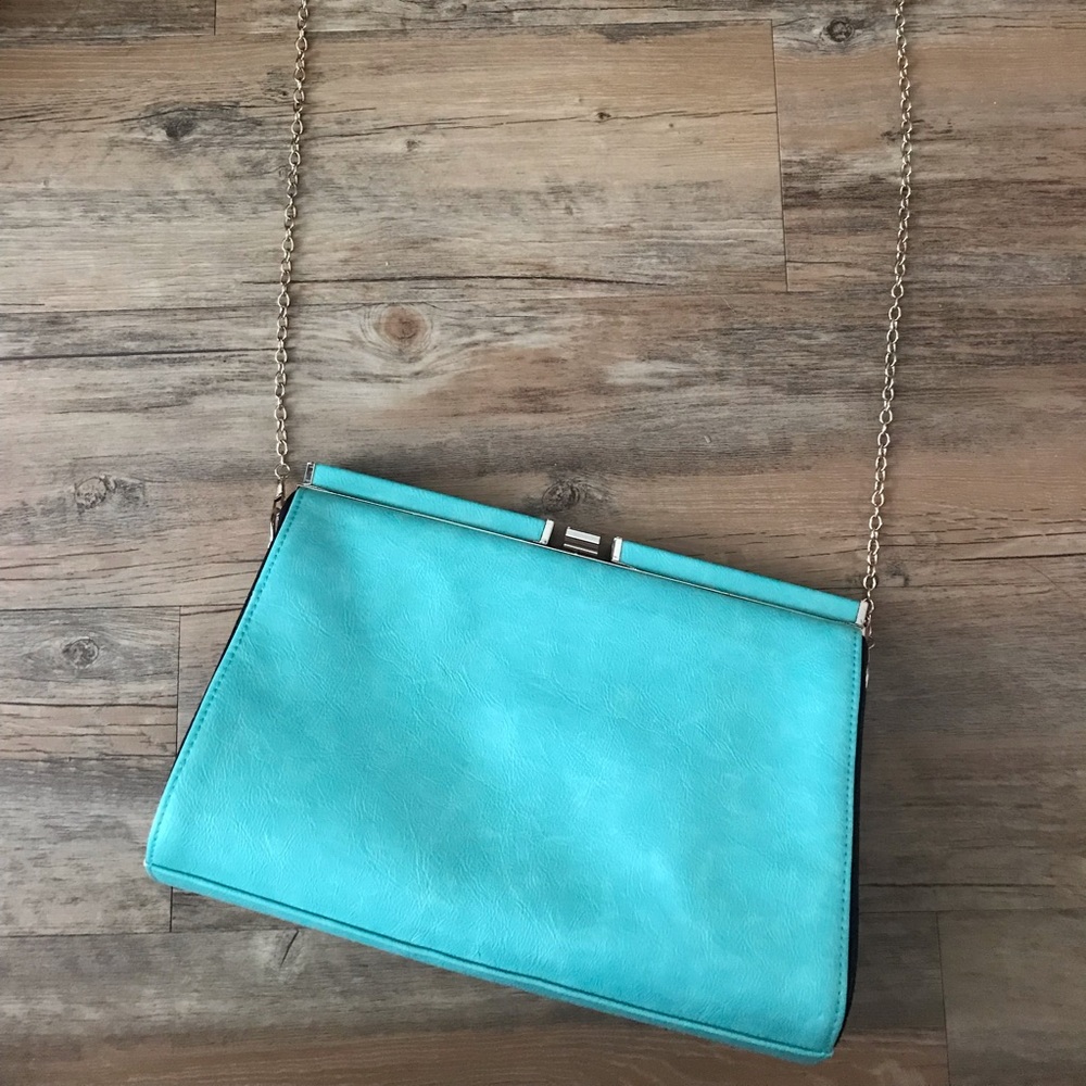 Cross body clutch